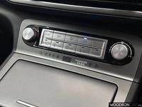 USED 2022 72 HYUNDAI KONA 64kWh Premium SUV 5dr Electric Auto (10.5kW Charger) (204 ps) Apple Car Play / DAB Radio / Reverse Camera / Sat Nav / Heated Seats