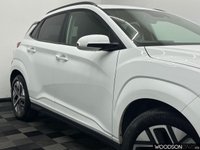 USED 2022 72 HYUNDAI KONA 64kWh Premium SUV 5dr Electric Auto (10.5kW Charger) (204 ps) Apple Car Play / DAB Radio / Reverse Camera / Sat Nav / Heated Seats