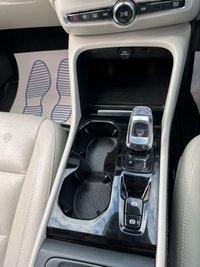 USED 2021 21 VOLVO XC40 1.5 T3 Inscription SUV 5dr Petrol Auto Euro 6 (s/s) (163 ps) 