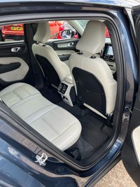 USED 2021 21 VOLVO XC40 1.5 T3 Inscription SUV 5dr Petrol Auto Euro 6 (s/s) (163 ps) 