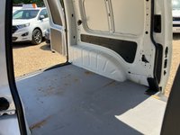USED 2017 67 VOLKSWAGEN CADDY MAXI 2.0 TDI C20 BLUEMOTION TECH STARTLINE AIR CON PANEL VAN 6dr LWB EURO 6 * L&C GROUP WILL BEAT ANY 'WE BUY ANY CAR' OFFER FOR YOUR PART EXCHANGE *