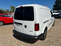 USED 2017 67 VOLKSWAGEN CADDY MAXI 2.0 TDI C20 BLUEMOTION TECH STARTLINE AIR CON PANEL VAN 6dr LWB EURO 6 * L&C GROUP WILL BEAT ANY 'WE BUY ANY CAR' OFFER FOR YOUR PART EXCHANGE *
