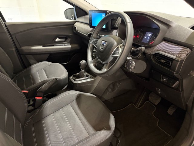 View our DACIA SANDERO