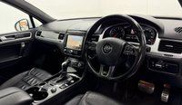 USED 2017 17 VOLKSWAGEN TOUAREG 3.0 TDI V6 BlueMotion Tech R-Line Plus SUV 5dr Diesel Tiptronic 4WD Euro 6 (s/s) (262 ps) 