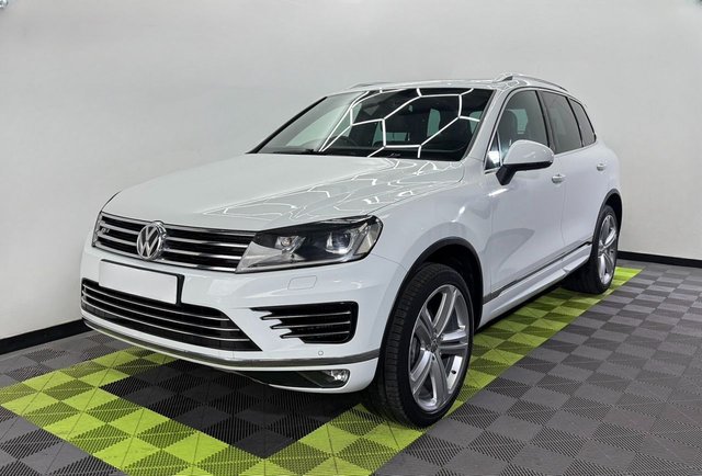 View our VOLKSWAGEN TOUAREG