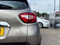 USED 2015 65 RENAULT CAPTUR 1.5 dCi ENERGY Dynamique Nav SUV 5dr Diesel Auto Euro 6 (s/s) (90 ps) AUTO + SAT NAV + &pound;20 TAX + FSH + LOW MILES + HD CAMERA