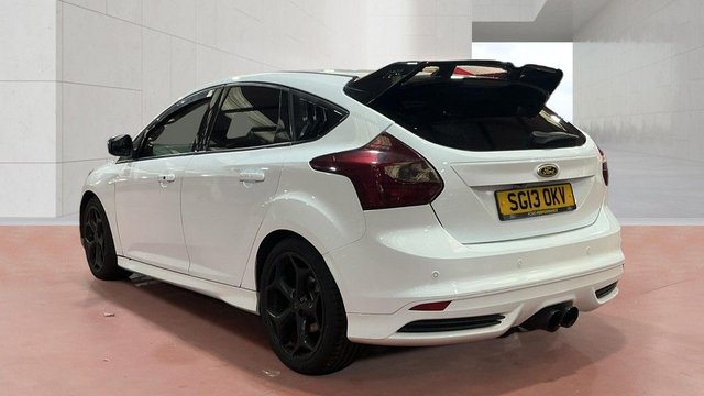 View our FORD FOCUS