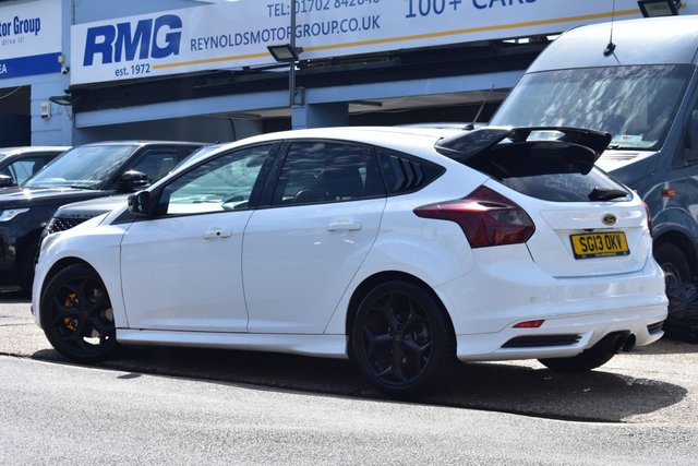 View our FORD FOCUS