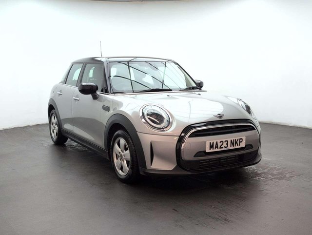 USED 2023 23 MINI HATCH 1.5 Cooper Classic Auto 5dr CLICK+COLLECT / HOME DELIVERY