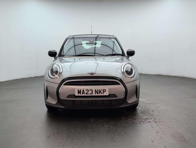 USED 2023 23 MINI HATCH 1.5 Cooper Classic Auto 5dr CLICK+COLLECT / HOME DELIVERY