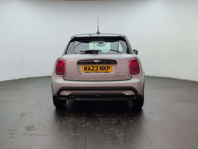 USED 2023 23 MINI HATCH 1.5 Cooper Classic Auto 5dr CLICK+COLLECT / HOME DELIVERY