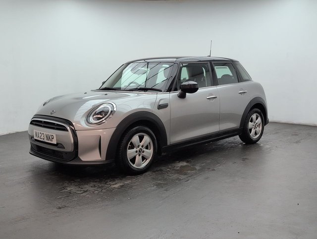 USED 2023 23 MINI HATCH 1.5 Cooper Classic Auto 5dr CLICK+COLLECT / HOME DELIVERY