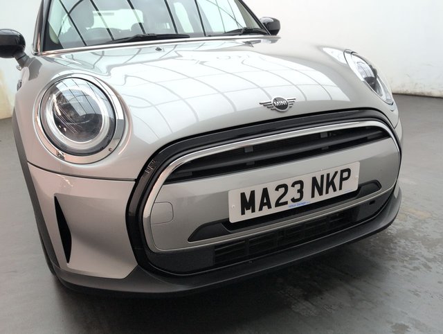 USED 2023 23 MINI HATCH 1.5 Cooper Classic Auto 5dr CLICK+COLLECT / HOME DELIVERY