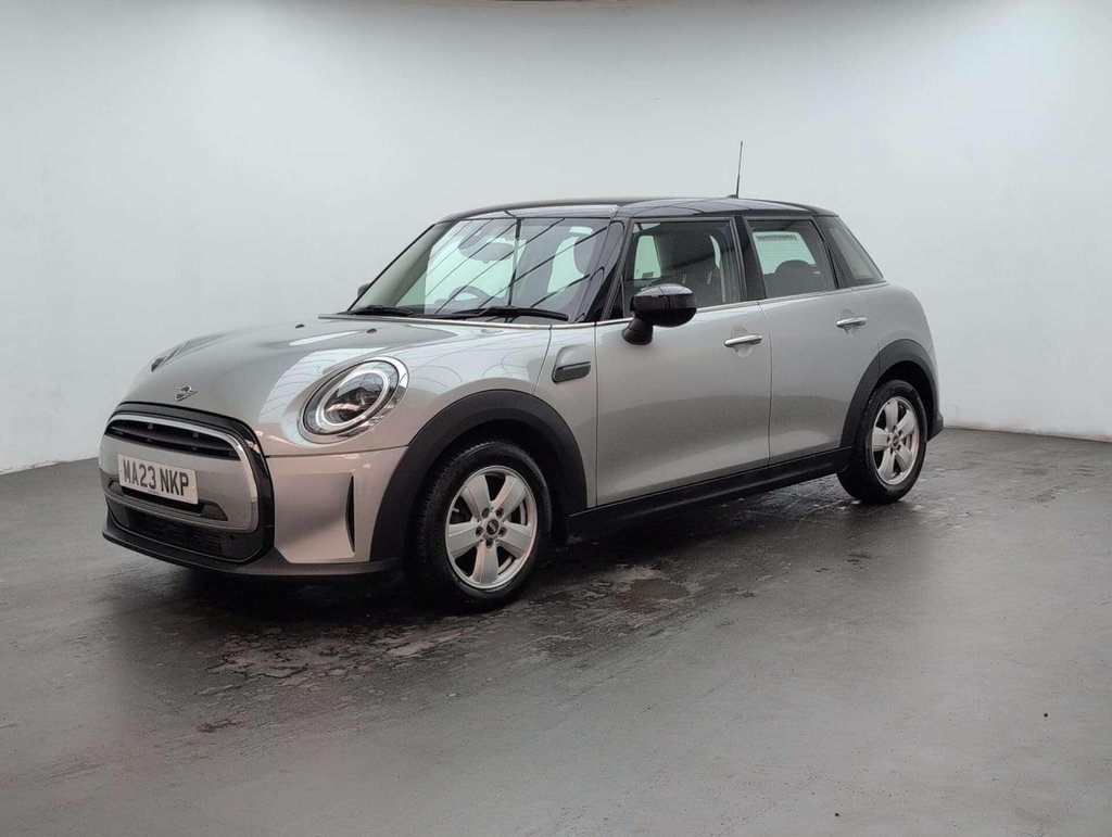 Used 2023 23 MINI HATCH 1.5 Cooper Classic Auto 5dr CLICK+COLLECT / HOME DELIVERY