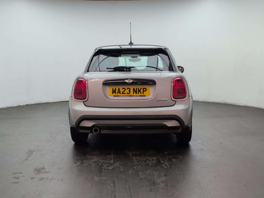 Used 2023 23 MINI HATCH 1.5 Cooper Classic Auto 5dr CLICK+COLLECT / HOME DELIVERY
