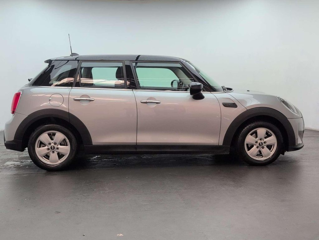 Used 2023 23 MINI HATCH 1.5 Cooper Classic Auto 5dr CLICK+COLLECT / HOME DELIVERY