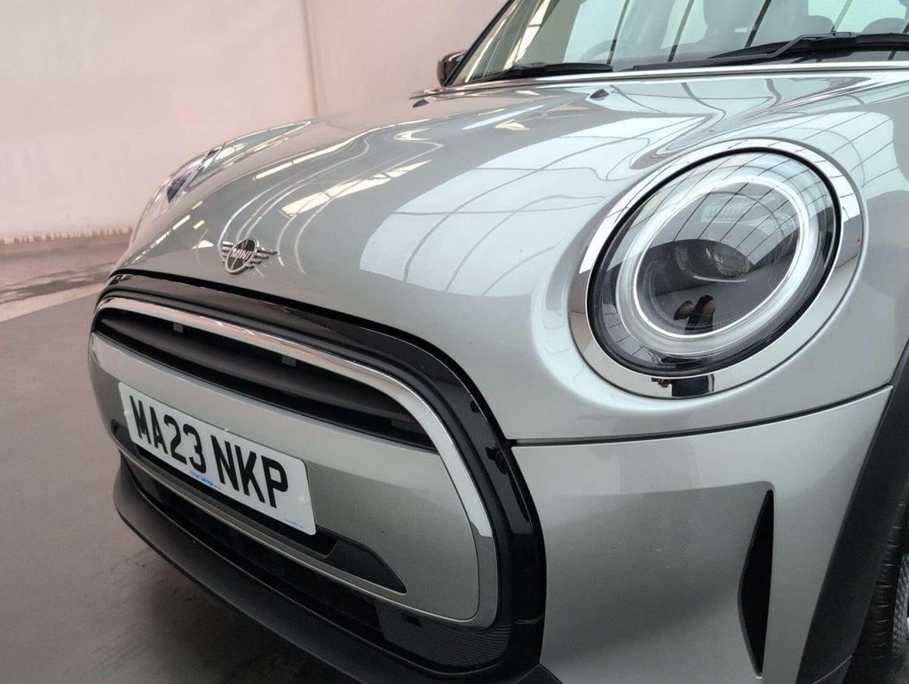 Used 2023 23 MINI HATCH 1.5 Cooper Classic Auto 5dr CLICK+COLLECT / HOME DELIVERY