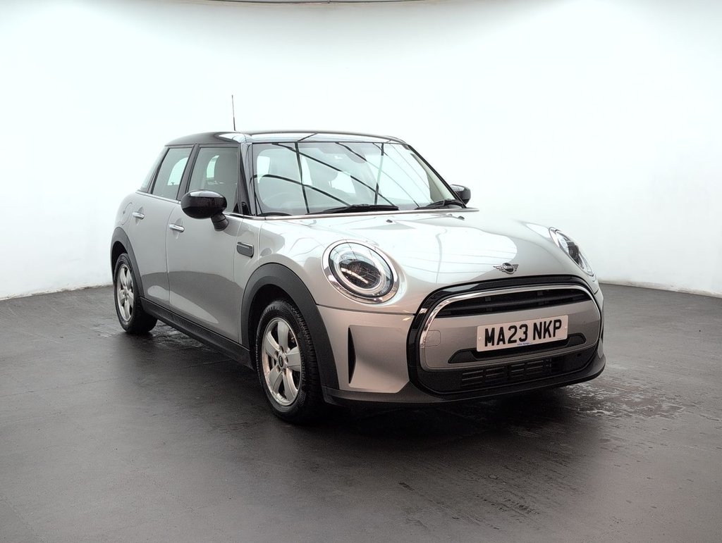 Used 2023 23 MINI HATCH 1.5 Cooper Classic Auto 5dr CLICK+COLLECT / HOME DELIVERY