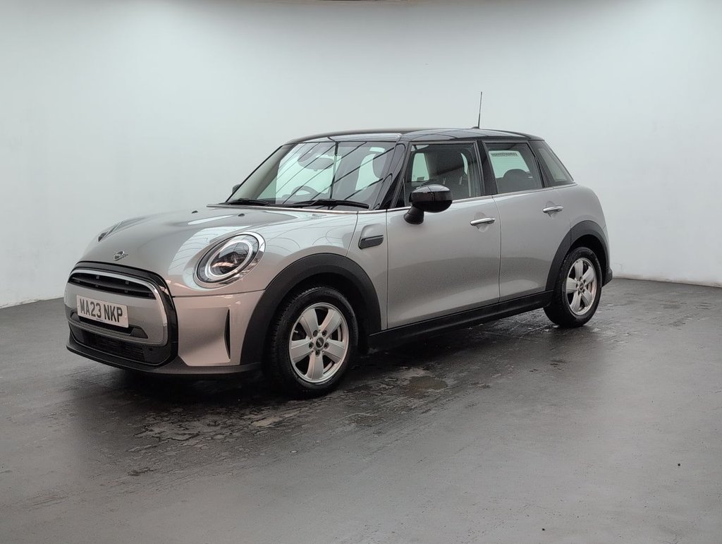 Used 2023 23 MINI HATCH 1.5 Cooper Classic Auto 5dr CLICK+COLLECT / HOME DELIVERY