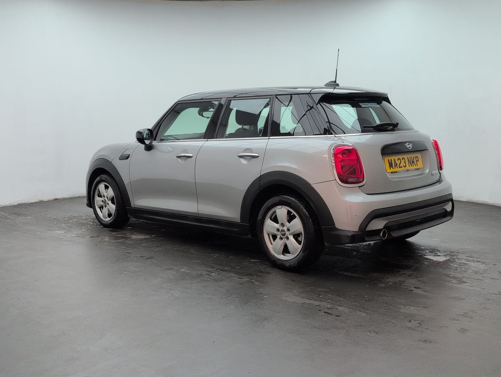 Used 2023 23 MINI HATCH 1.5 Cooper Classic Auto 5dr CLICK+COLLECT / HOME DELIVERY