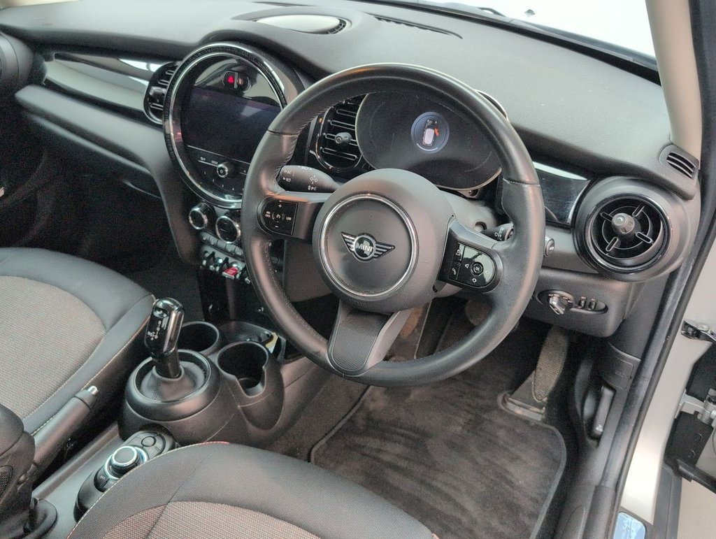 Used 2023 23 MINI HATCH 1.5 Cooper Classic Auto 5dr CLICK+COLLECT / HOME DELIVERY