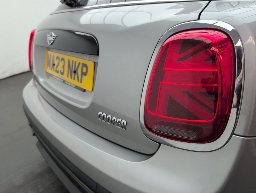 Used 2023 23 MINI HATCH 1.5 Cooper Classic Auto 5dr CLICK+COLLECT / HOME DELIVERY