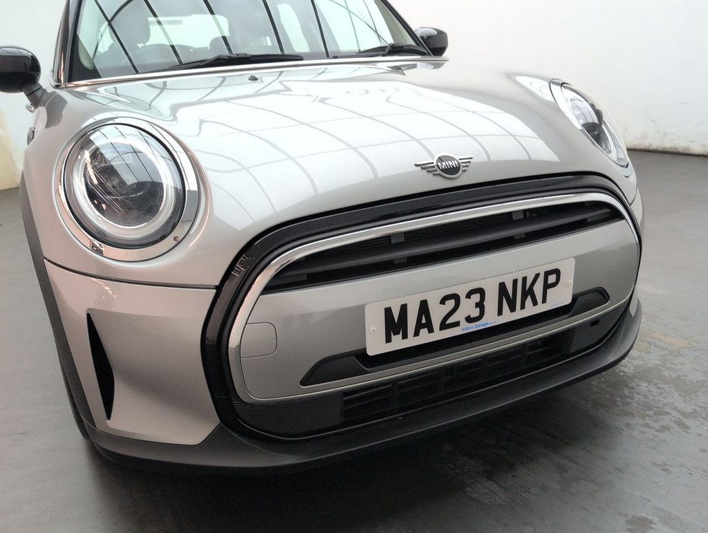 Used 2023 23 MINI HATCH 1.5 Cooper Classic Auto 5dr CLICK+COLLECT / HOME DELIVERY