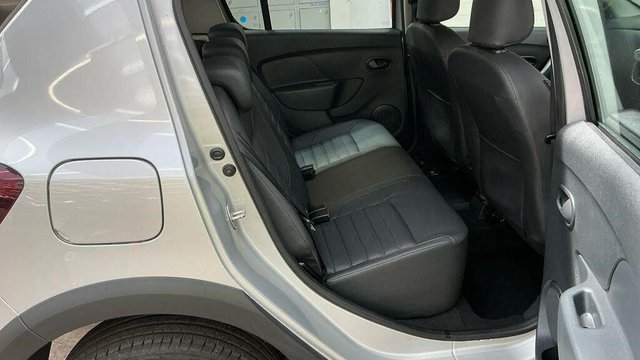 View our DACIA SANDERO STEPWAY