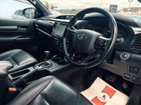 USED 2021 21 TOYOTA HI-LUX 2.8 D-4D Invincible X Pickup Double Cab 4dr Diesel Auto 4WD Euro 6 (s/s) (204 ps) 
