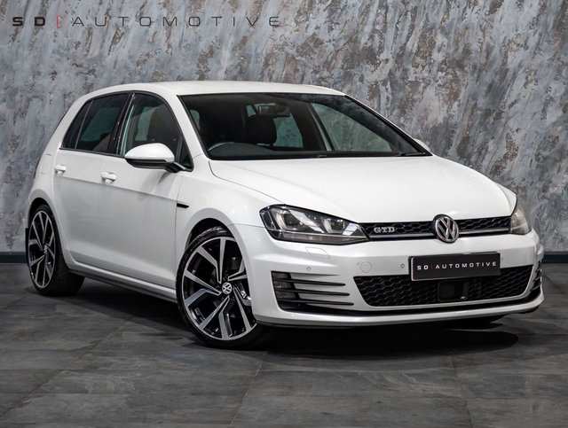 View our VOLKSWAGEN GOLF