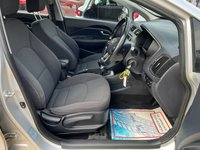 USED 2014 64 KIA RIO 1.4 2 Hatchback 5dr Petrol Manual Euro 5 (107 bhp) Low Insurance + Bluetooth & Air Conditioning
