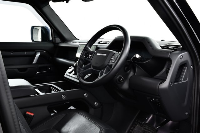 USED 2024 24 LAND ROVER DEFENDER 110 3.0 D300 MHEV X-Dynamic HSE SUV 5dr Diesel Auto 4WD Euro 6 (s/s) (300 ps) URBAN WT | Air Sus | Pan Roof