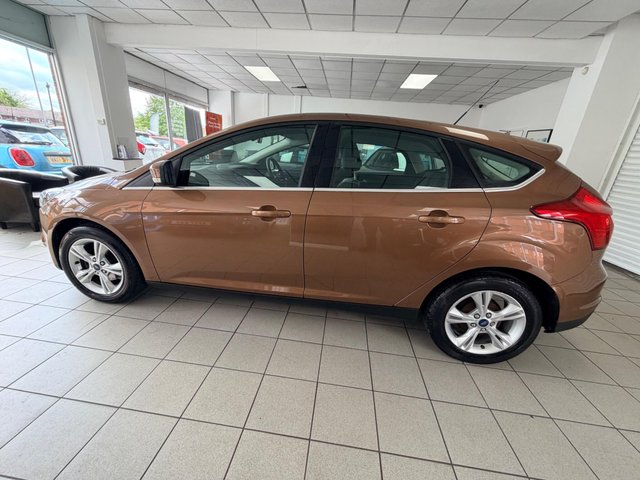View our FORD FOCUS