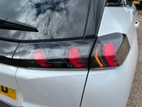 USED 2021 71 PEUGEOT E-2008 50kWh GT SUV 5dr Electric Auto (136 ps) Low Mileage Electric GT Model