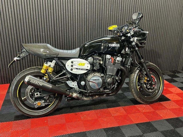 View our YAMAHA XJR1300