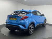 USED 2018 68 TOYOTA C-HR 1.8 VVT-h Design SUV 5dr Petrol Hybrid CVT Euro 6 (s/s) (122 ps) FULL MAIN DEALER HISTORY + SAT NAV
