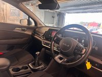 USED 2022 72 KIA SPORTAGE 1.6 CRDi 2 SUV 5dr Diesel Manual Euro 6 (s/s) (113 bhp)+2 KEYS+1 OWNER FROM NEW+ALLOYS+NEWER SHAPE+HISTORY+PARK CONTROL+CLIMATE+BLUETOOTH+MEDIA+APPS+USB+AUX+DAB+CRUISE+ 2 KEYS+1 OWNER FROM NEW+ALLOYS+NEWER SHAPE+HISTORY+PARK CONTROL+CLIMATE+BLUETOOTH+MEDIA+APPS+USB+AUX+DAB+CRUISE+HPI CLEAR