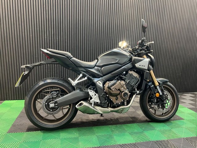 View our HONDA CB650R