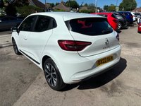 USED 2022 22 RENAULT CLIO 1.0 TCe Iconic Edition Hatchback 5dr Petrol Manual Euro 6 (s/s) (90 ps) Sat Nav, Rear Sensors.