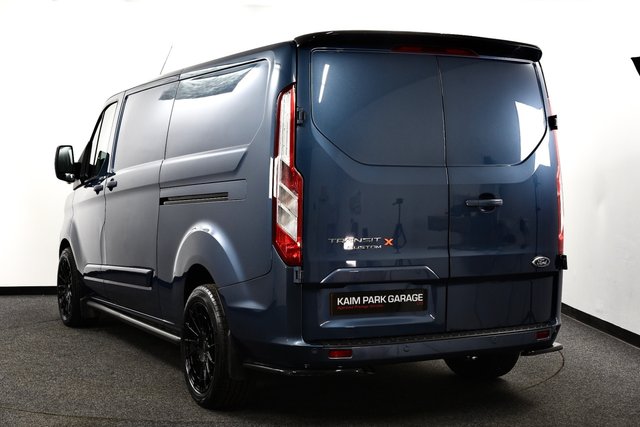 USED 2022 22 FORD TRANSIT CUSTOM 2.0 300 EcoBlue Limited Panel Van 5dr Diesel Auto L2 H1 Euro 6 (s/s) (130 ps) Bespoke | Apple Play | Aero Pk