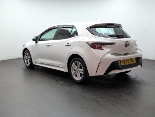 USED 2019 69 TOYOTA COROLLA 1.2 Corolla Icon Tech VVT-i 5dr CLICK+COLLECT / HOME DELIVERY