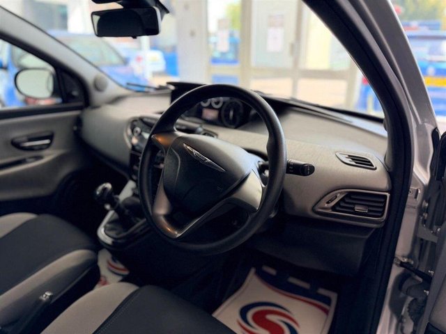 View our CHRYSLER YPSILON