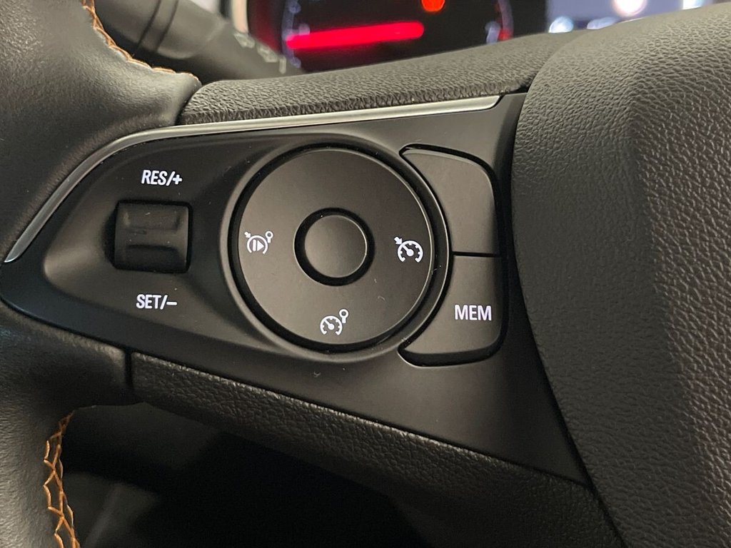 USED 2020 20 VAUXHALL CROSSLAND X 1.2 Turbo Elite Nav SUV 5dr Petrol Auto Euro 6 (s/s) (130 ps) APPLE CAR PLAY AND ANDROID AUTO