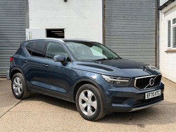 2020 VOLVO XC40