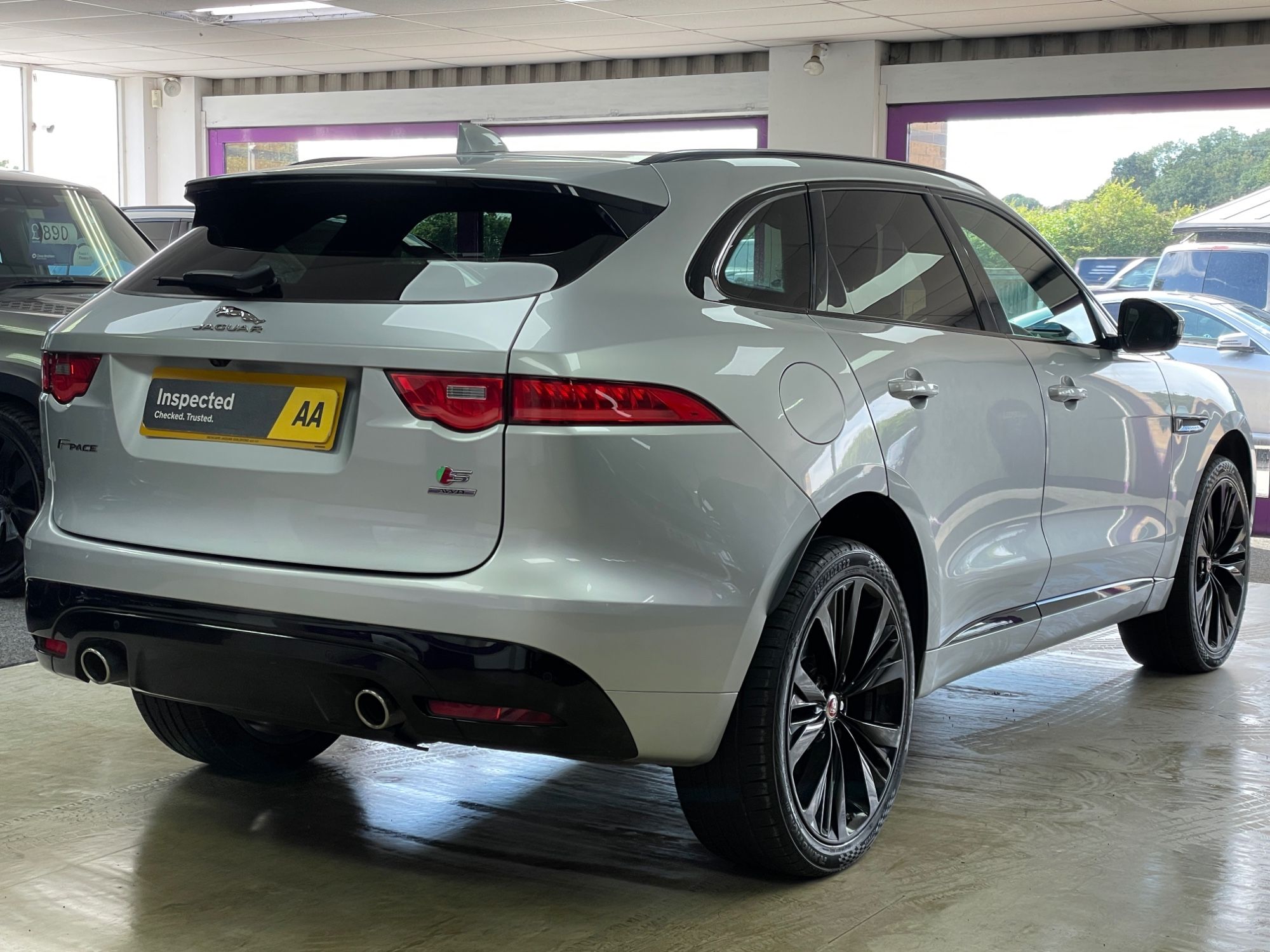 USED 2018 68 JAGUAR F-PACE 3.0 D300 V6 S SUV 5dr Diesel Auto AWD Euro 6 (s/s) (300 ps) 