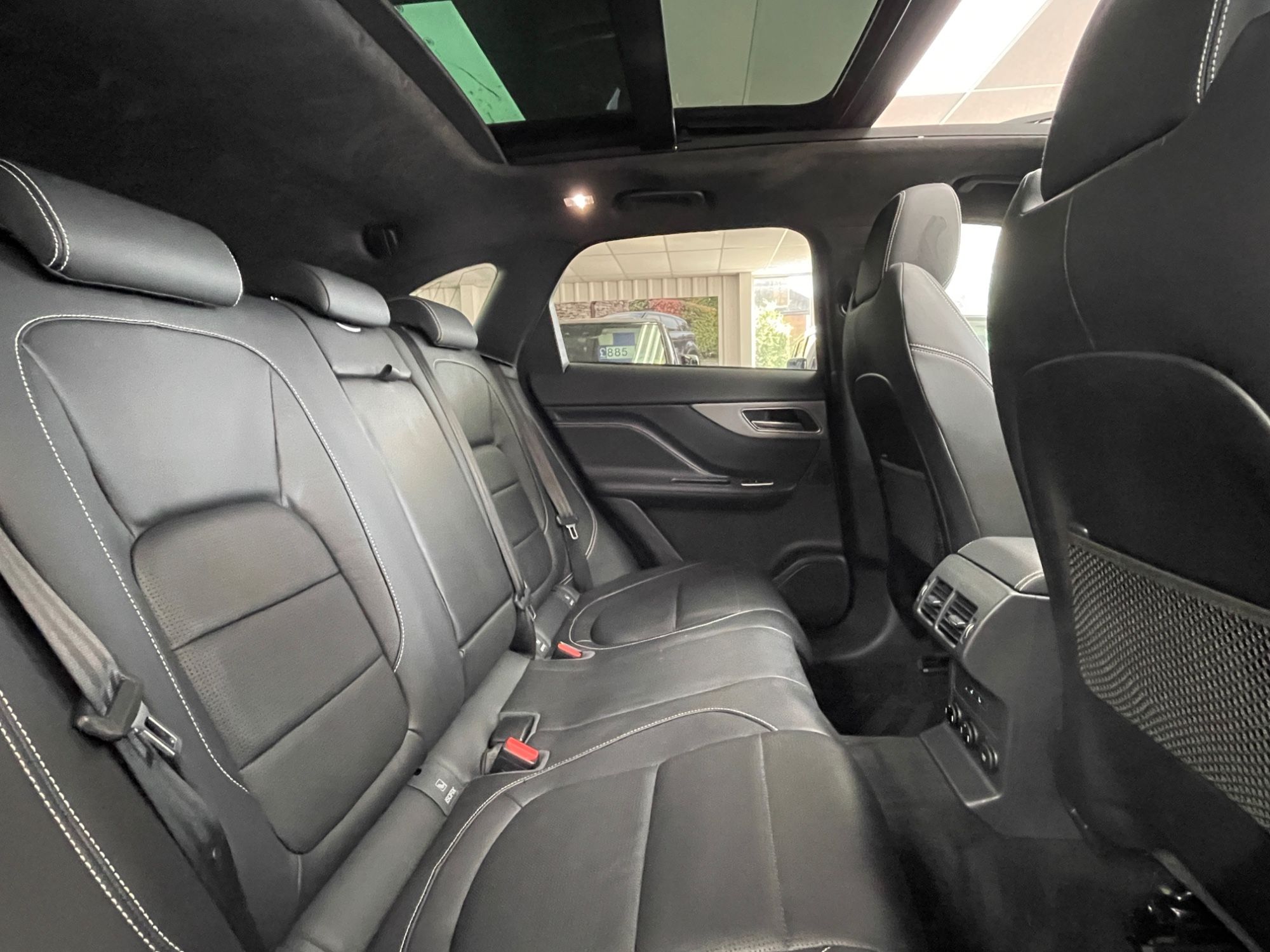 USED 2018 68 JAGUAR F-PACE 3.0 D300 V6 S SUV 5dr Diesel Auto AWD Euro 6 (s/s) (300 ps) 