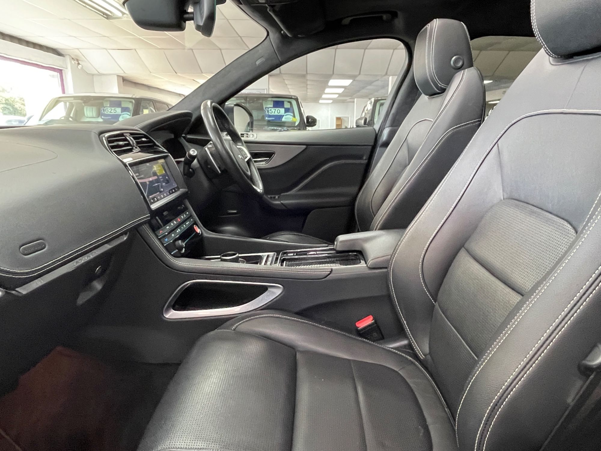 USED 2018 68 JAGUAR F-PACE 3.0 D300 V6 S SUV 5dr Diesel Auto AWD Euro 6 (s/s) (300 ps) 