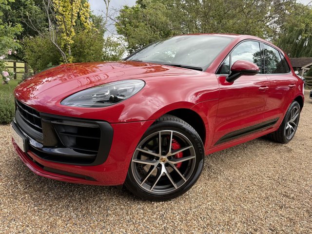 View our Porsche Macan range