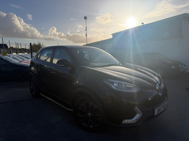 2017 MG GS