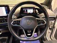 USED 2022 22 VOLKSWAGEN ID.4 Pro Performance 77kWh Family SUV 5dr Electric Auto (204 ps) PANORAMIC SUNROOF + SAT-NAV + HEATED SEATS + HEATED STEERING WHEEL
